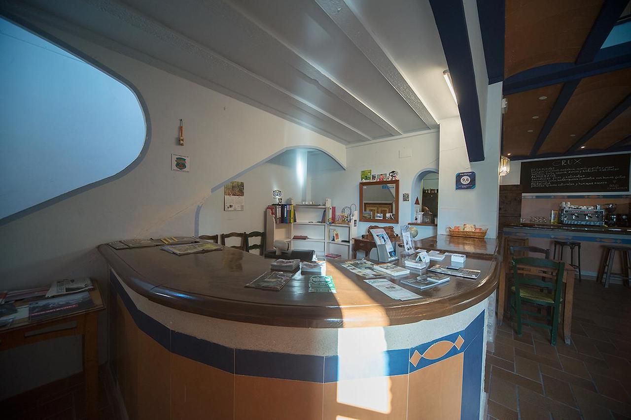 Crux Albergue Adahuesca Exterior foto