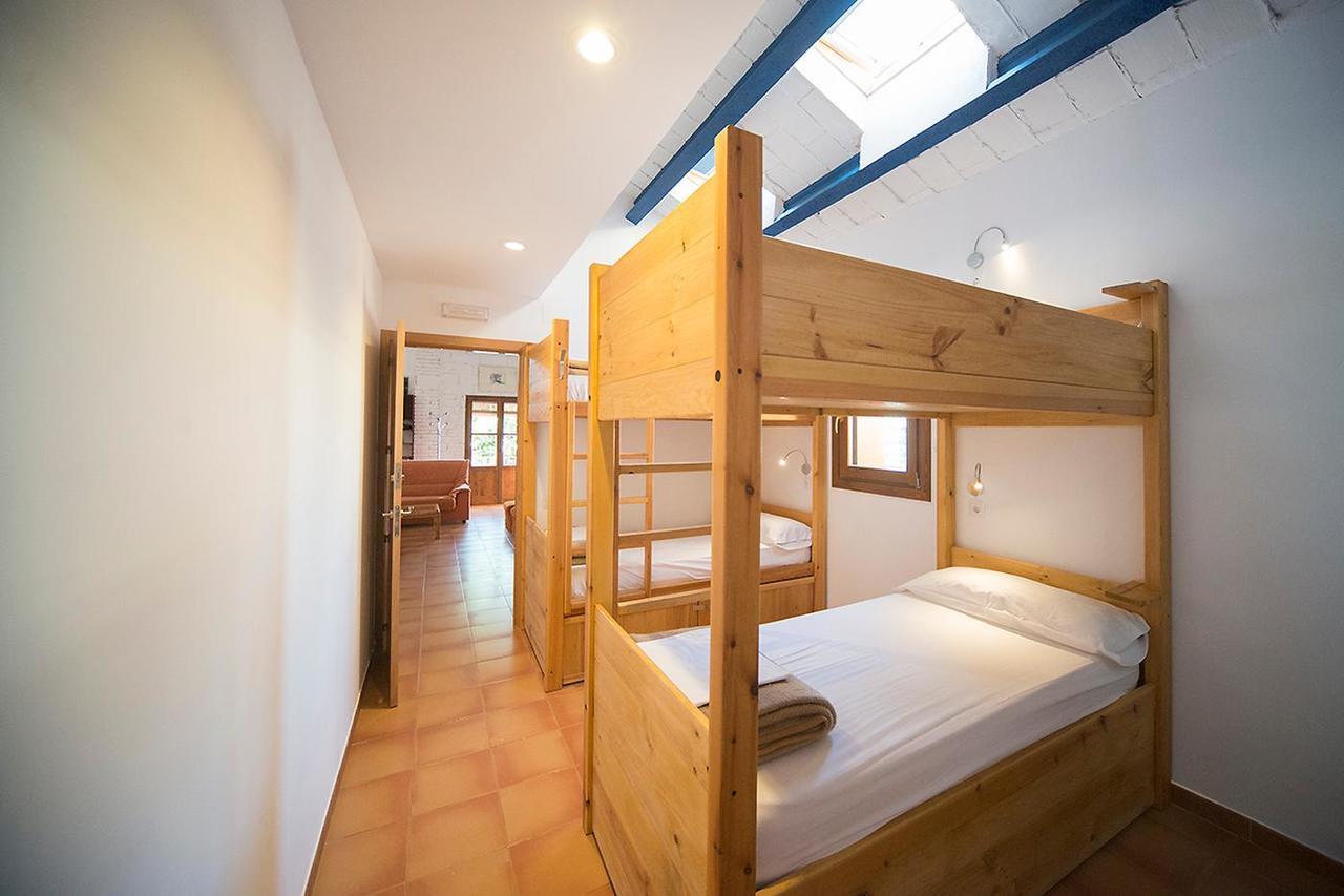 Crux Albergue Adahuesca Exterior foto